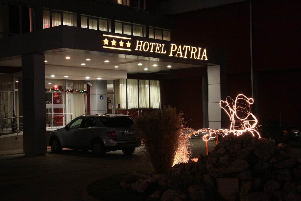 Hotel Patria Subotica Exteriör bild